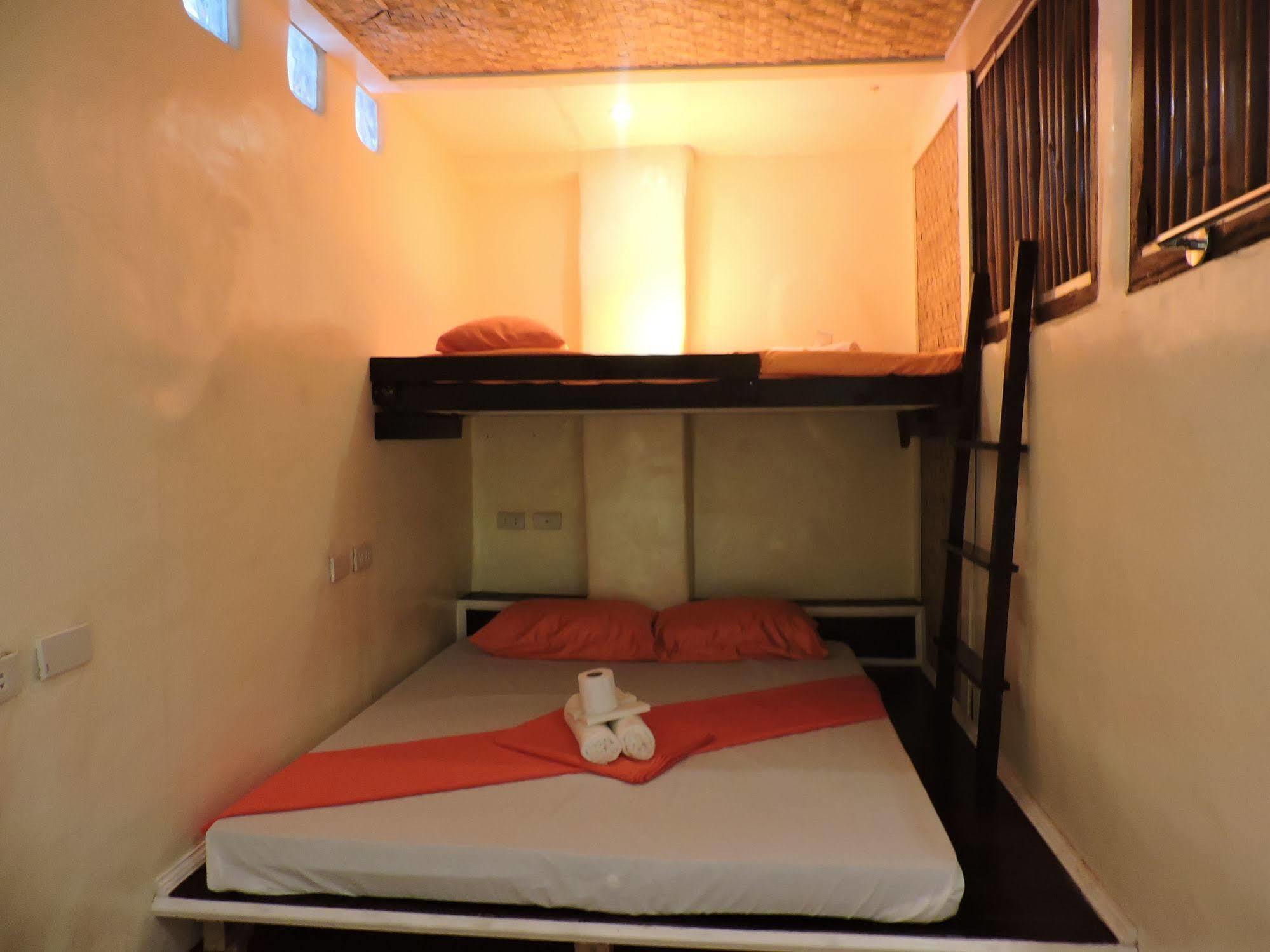 Orange Mangrove Pension House By Sms Hospitality Puerto Princesa Exterior foto